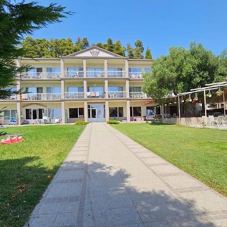 Crown Hotel Nea Skioni Exteriér fotografie